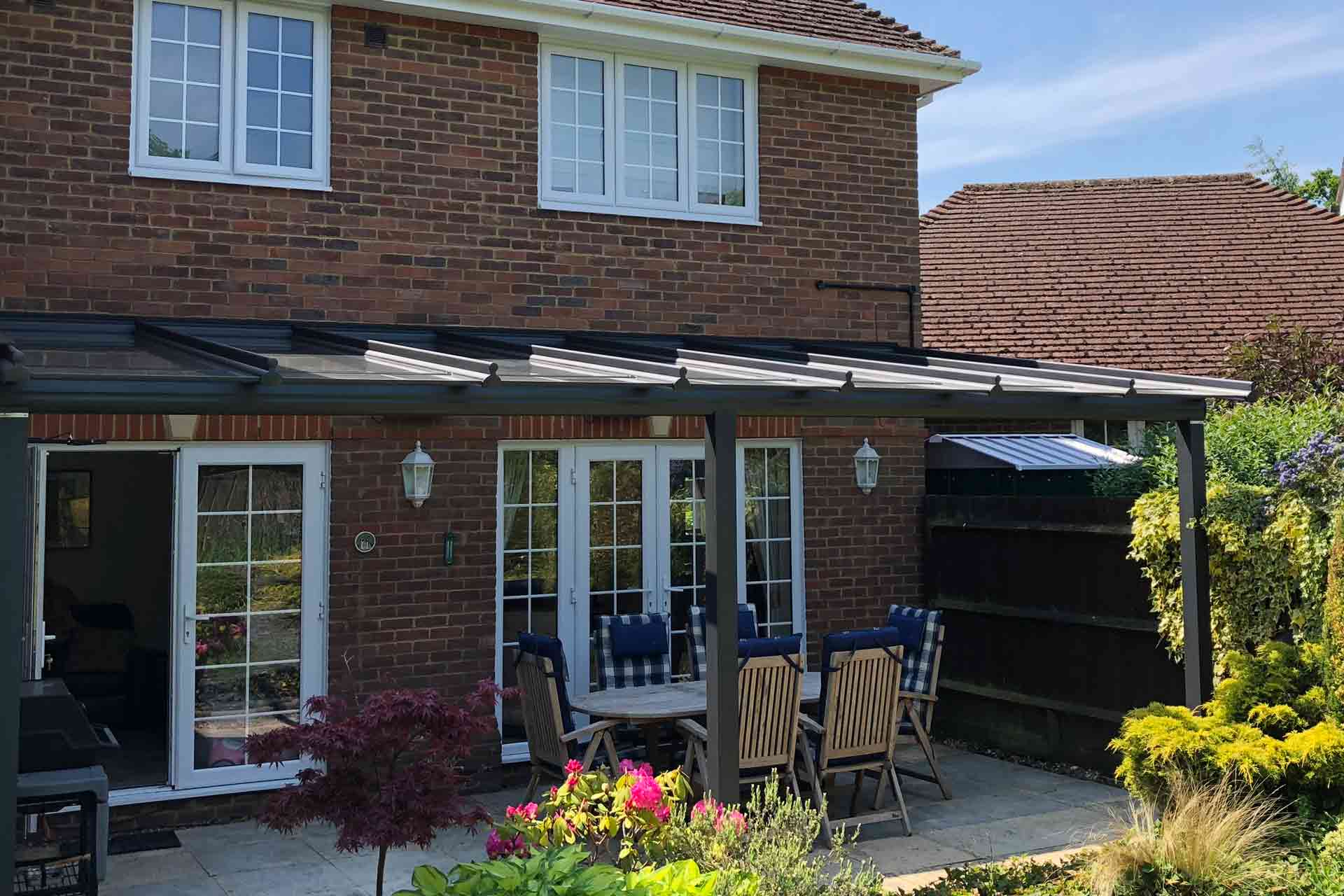 A veranda for outside cooking and dining in Basingstoke