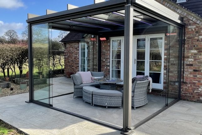 A Glass Room With A View in Beachampton, Milton Keynes