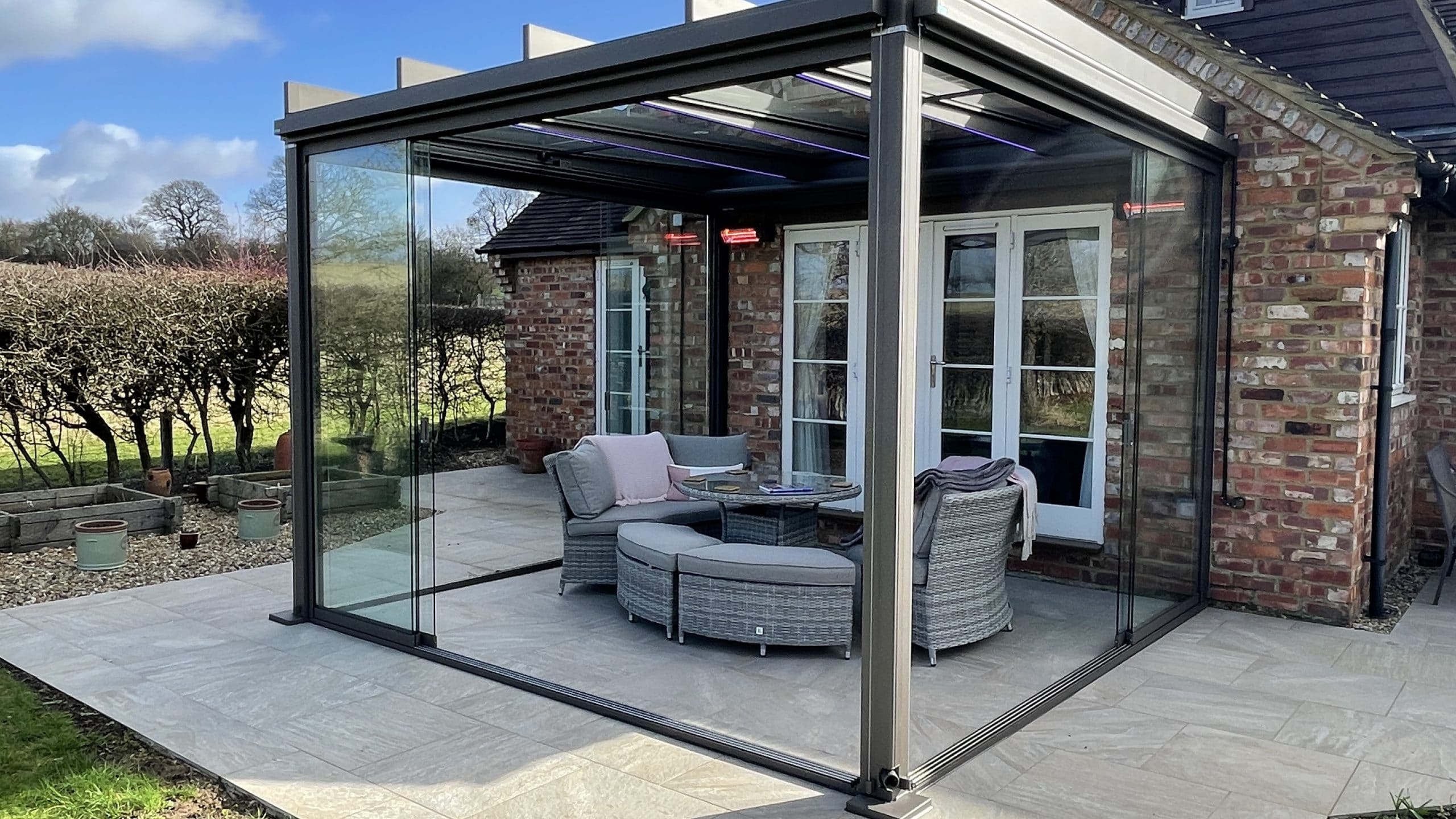 A Glass Room With A View in Beachampton, Milton Keynes