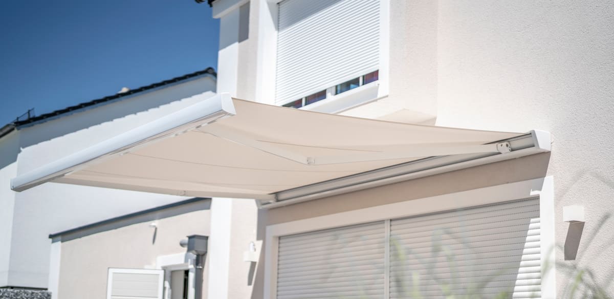 From the Chelsea Flower Show to Your Garden 2024 Awning Trends You Can Steal